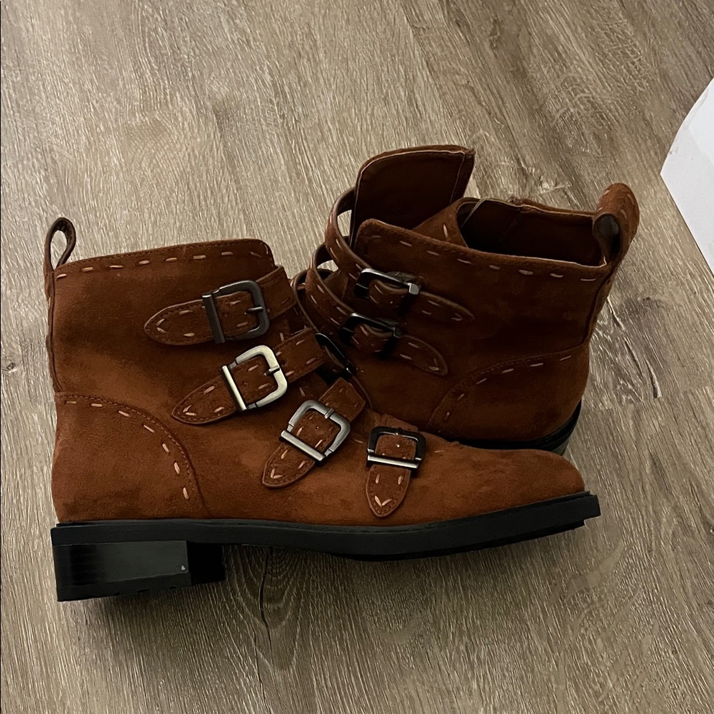 AEROSOLES Brown Suede Moto Boots
